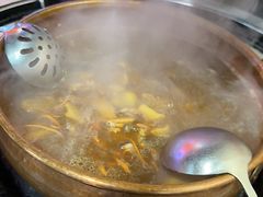 -阿山卓·野生菌火锅·纳西火塘烤肉