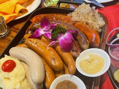 香肠拼盘-申德勒加油站餐厅(三里屯北小街店)