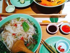 -越弥越南传统美食馆