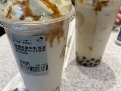 -喜茶(北京华贸购物中心店)
