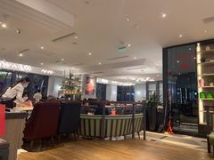 -港丽餐厅(高德置地店)