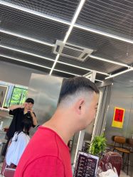 -侨治发型