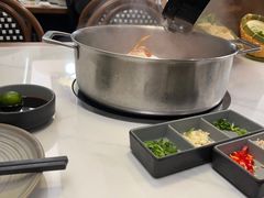 -喃喃椰·糟粕醋·椰子鸡火锅(七堡花园店)