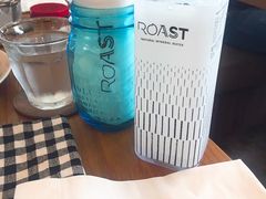 -ROAST coffee & eatery
