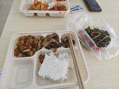 -北京联合大学本部食堂