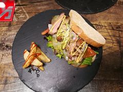 -HIGH FIVE哈福手工汉堡(桂林路店)