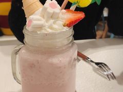 草莓奶昔-随心小姐