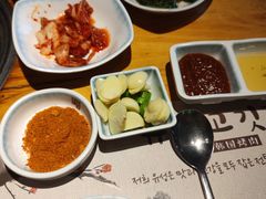-唯成•韩国炭火烤肉 유성고기