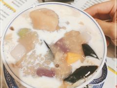 -黄氏许牛奶甜品餐厅(裕华万达店)