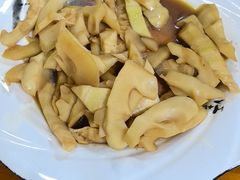 -竹乡人家大鱼头(南山竹海店)