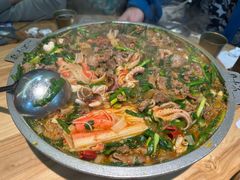 牛肉八带鱼饼土豪锅-京玉菲饭店(李村店)