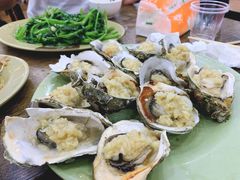 炭烧蒜蓉生蚝-贞姨美食·老字号海鲜大排档