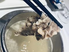 -泓炙颐凤鲜海鲜火锅料理(桐乡店)