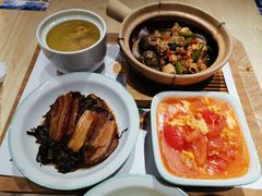 -老乡鸡(上海白玉兰广场店)