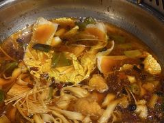 -七欣天香辣蟹火锅(上海银亿滨江店)