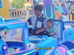 -王府井奥莱棋盘山小镇