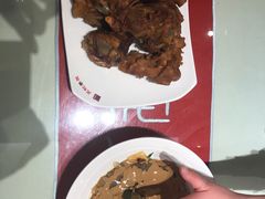-吴记酱骨炖菜馆(西大直街店)