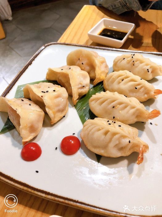 蒲石小点(愚园路店)鲜虾锅贴图片