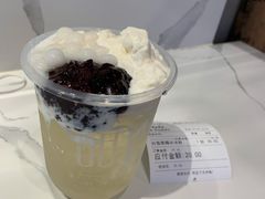 招牌白雪黑糯米冰粉-甜心闲生传统手工冰粉(太古里店)