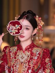 -莫小姐婚纱