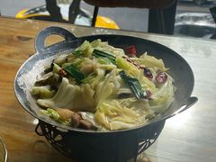 锅仔手撕包菜-无届青年餐馆(熙街店)