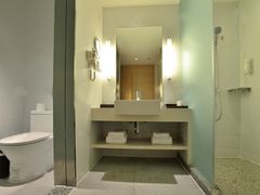 洗浴间-全季酒店(郑州建设路碧沙岗地铁站店)