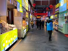 -泰龙城小吃街