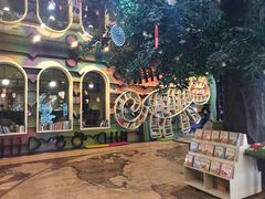 -钟书阁(松江泰晤士小镇店)