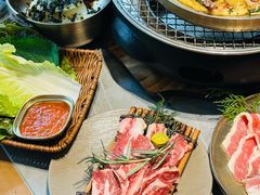 -草家酱蟹炭火烤肉店(珲春南路一店)