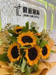 -广州健丽·去眼袋医疗美容机构