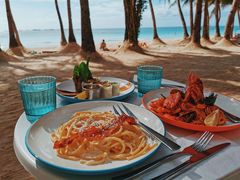 -Cha Cha's Beach Cafe