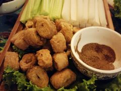 -闯关东东北农家菜(崂山石老人店)