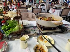 -刘姐啤酒鱼民族演艺餐厅(西街总店)