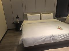 -成都锦华万达琉璃场亚朵酒店