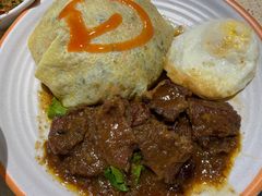咖喱牛肉蛋包饭-缅丽·缅甸小吃(版纳店)