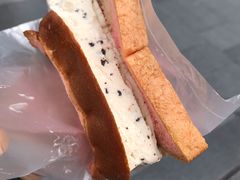 -詹爷爷乌节路街头冰淇淋
