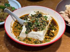 -95号酱骨·一块豆腐(展春园西路店)
