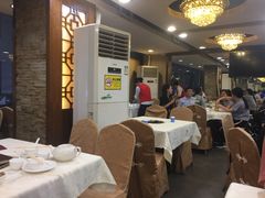 大堂-渝君重庆火锅(嘉宾路店)
