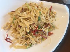 -喜乐餐厅•灯笼虾球首创者•本地小海鲜(二马路店)
