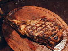 战斧牛排-恰餐厅及酒吧 CHAR Bar & Grill (北京丽都皇冠假日店)