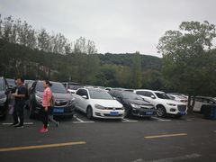 -上海佘山国家森林公园东门地面停车场