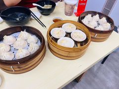 -莱莱小笼·乔艾