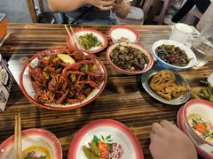 -冶建镜子·老南昌大排档·江西虾王(总店)