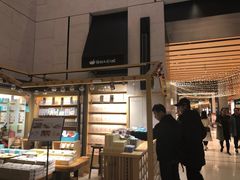 -猫的天空之城概念书店(苏州诚品店)