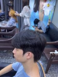 -藤野造型专业烫染接发