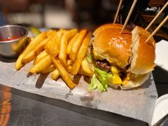 牛肉汉堡-幸邻食堂