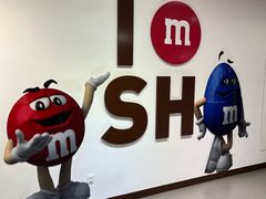 -m豆巧克力世界(上海世茂广场店)