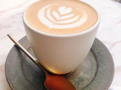 -UNI UNI(环亚凯瑟琳店)