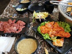 -啊美丽炭火烤肉(滑翔一店)