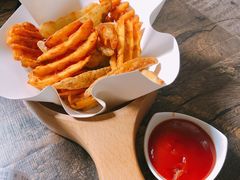 -HIGH FIVE哈福手工汉堡(桂林路店)